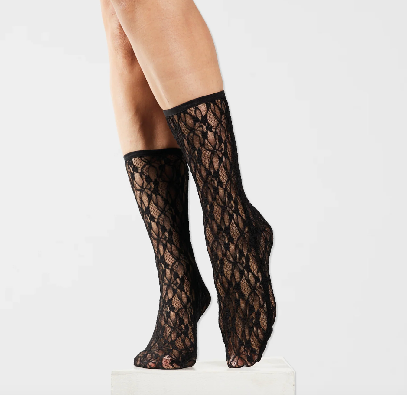Simone Wild Lace Ankle Socks