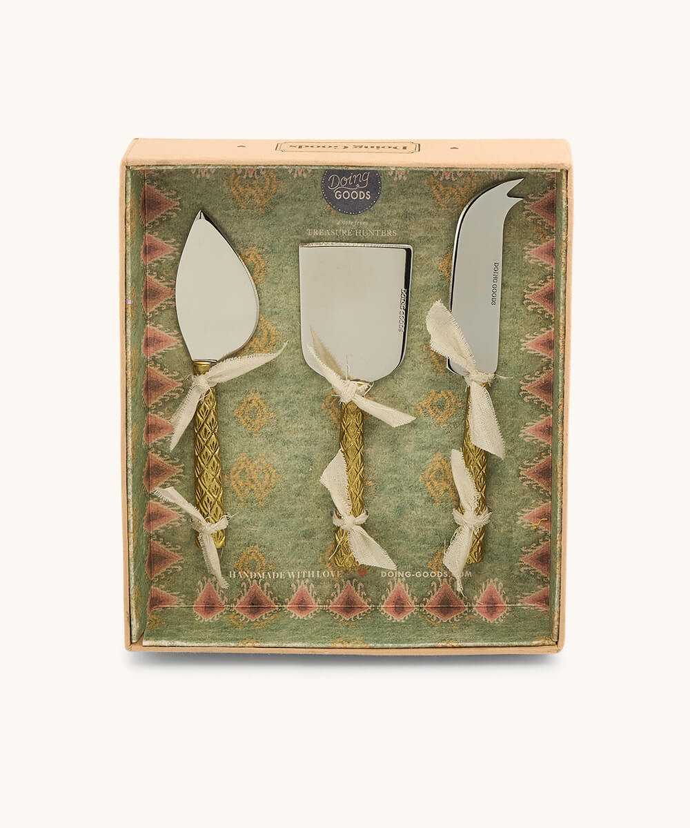 Doing Goods Chameli Cheese Set