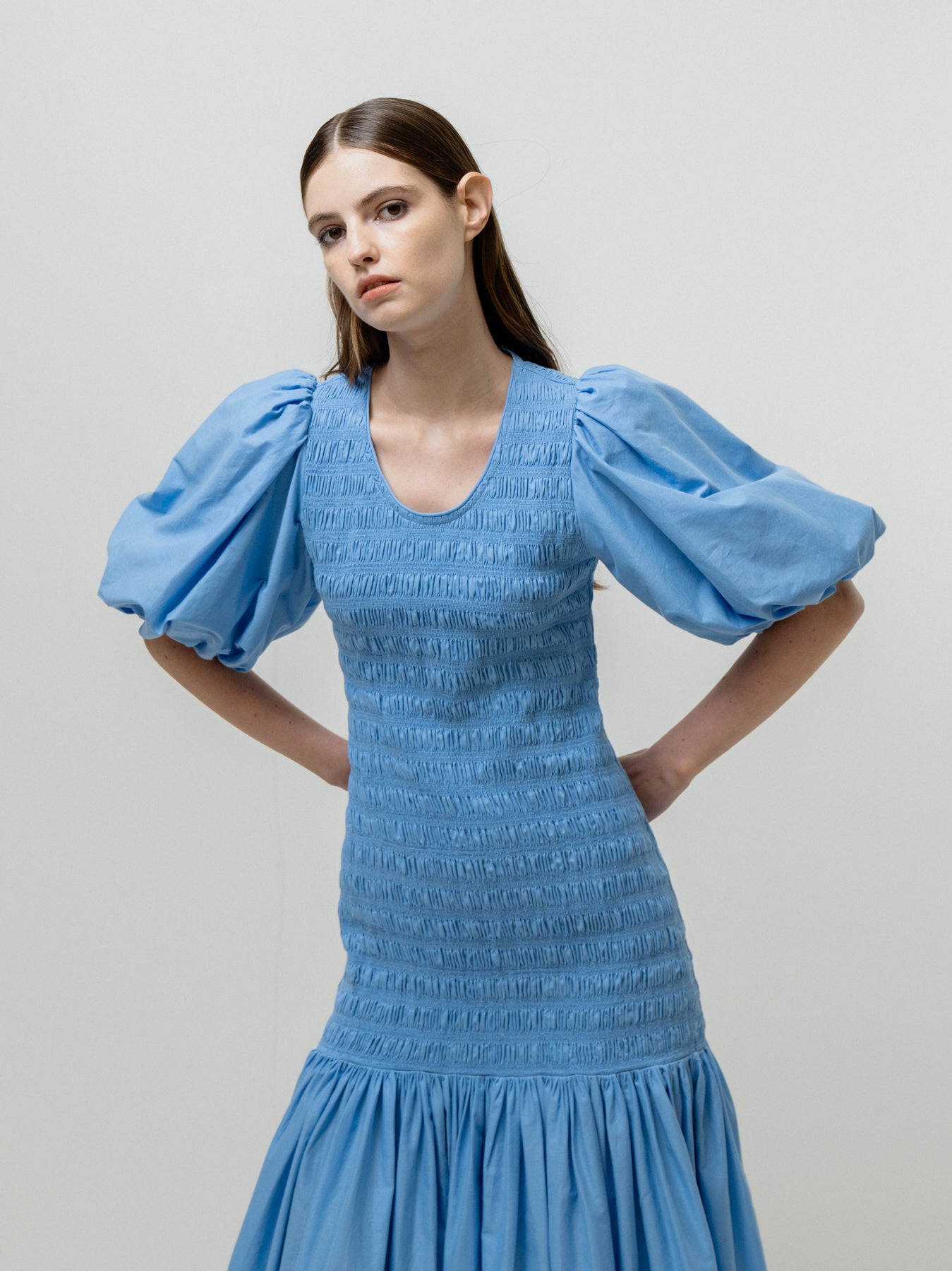 Emin + Paul Body Fit Volume Dress DR3401