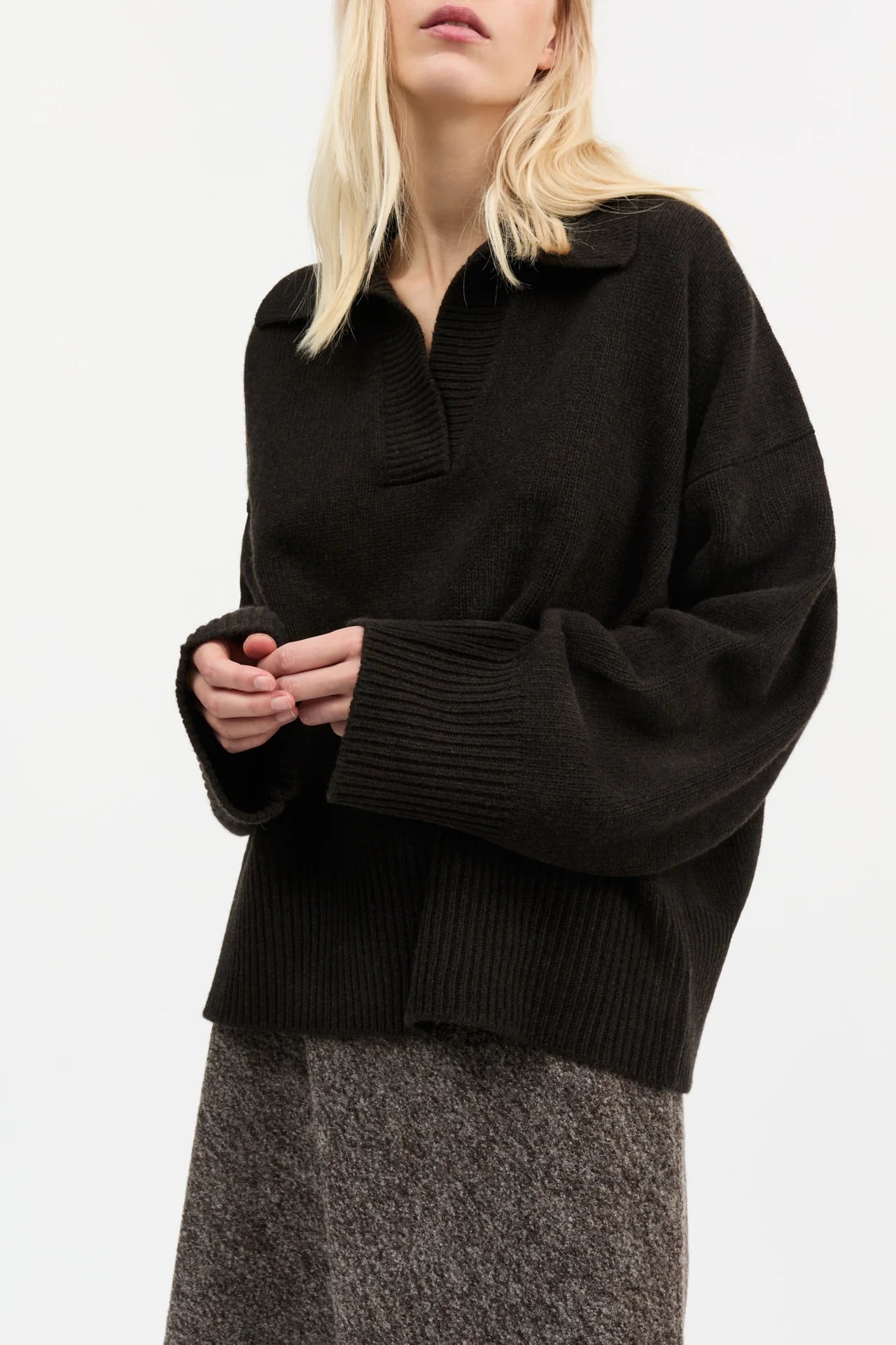 SKALL Dean V-Neck Jumper