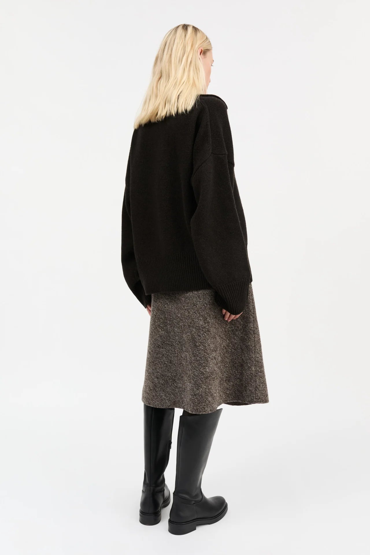 SKALL Dean V-Neck Jumper