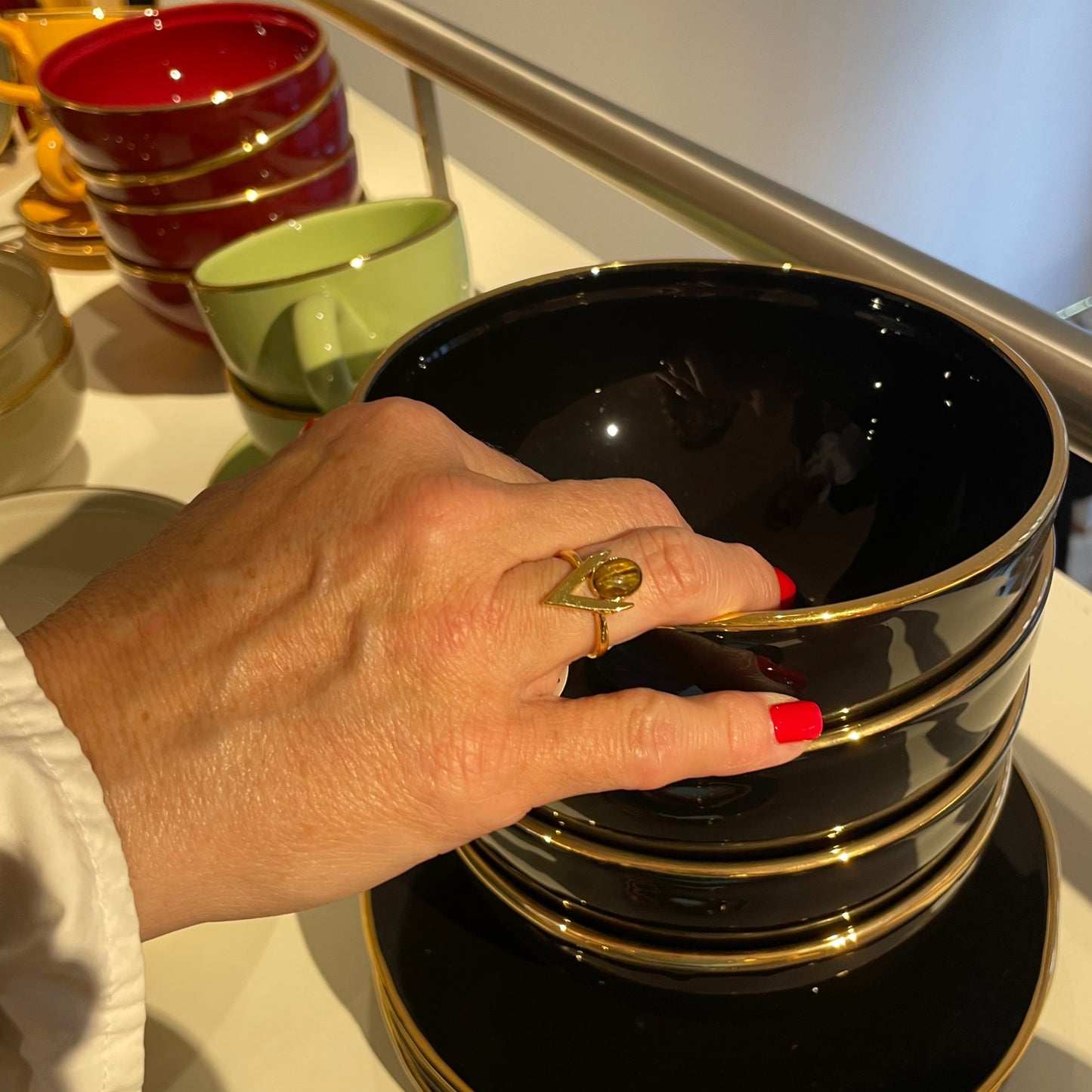 Iosselliani R039T/24 SS V Shape Stone Ring