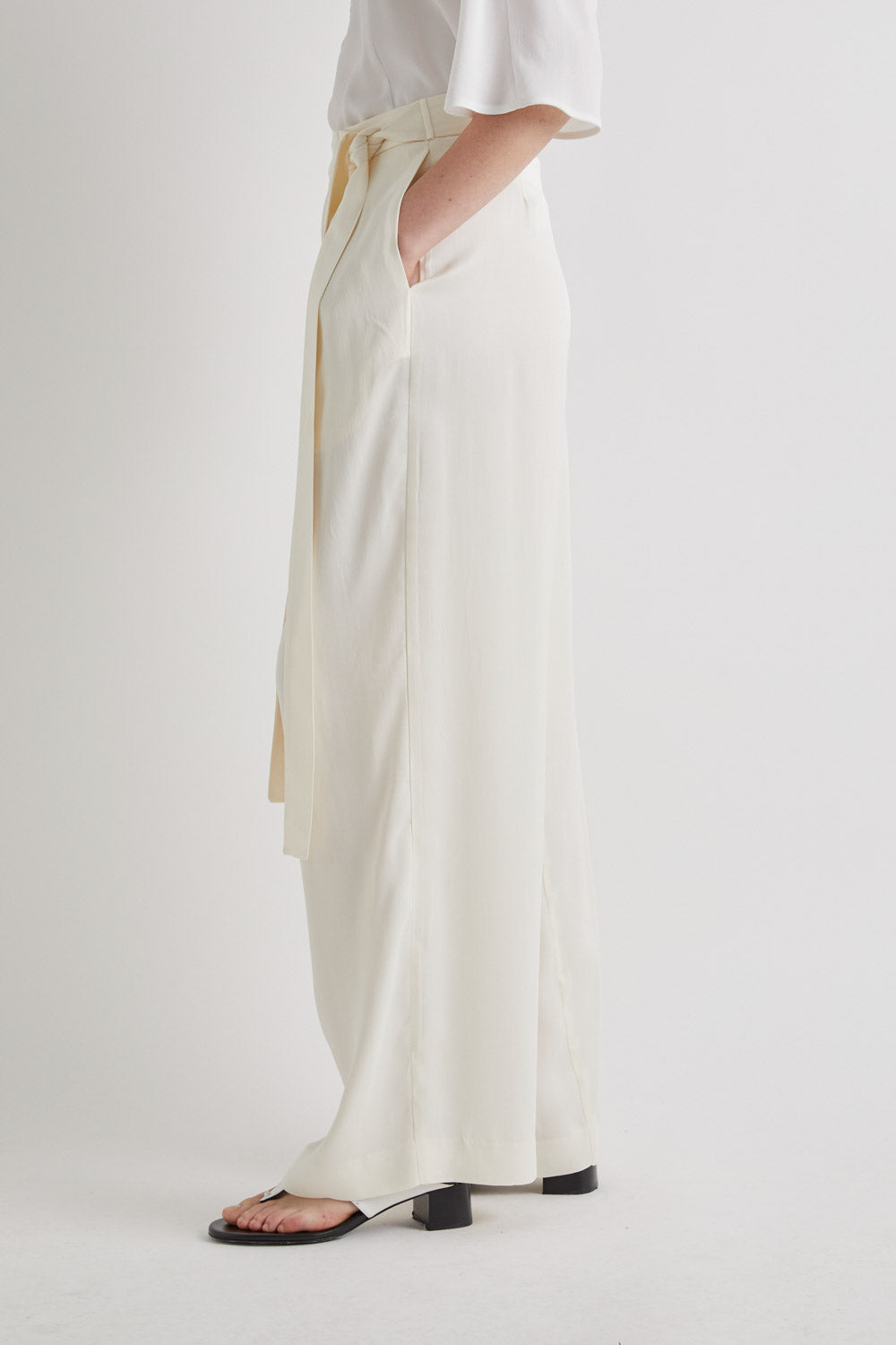 Meimeij Trousers