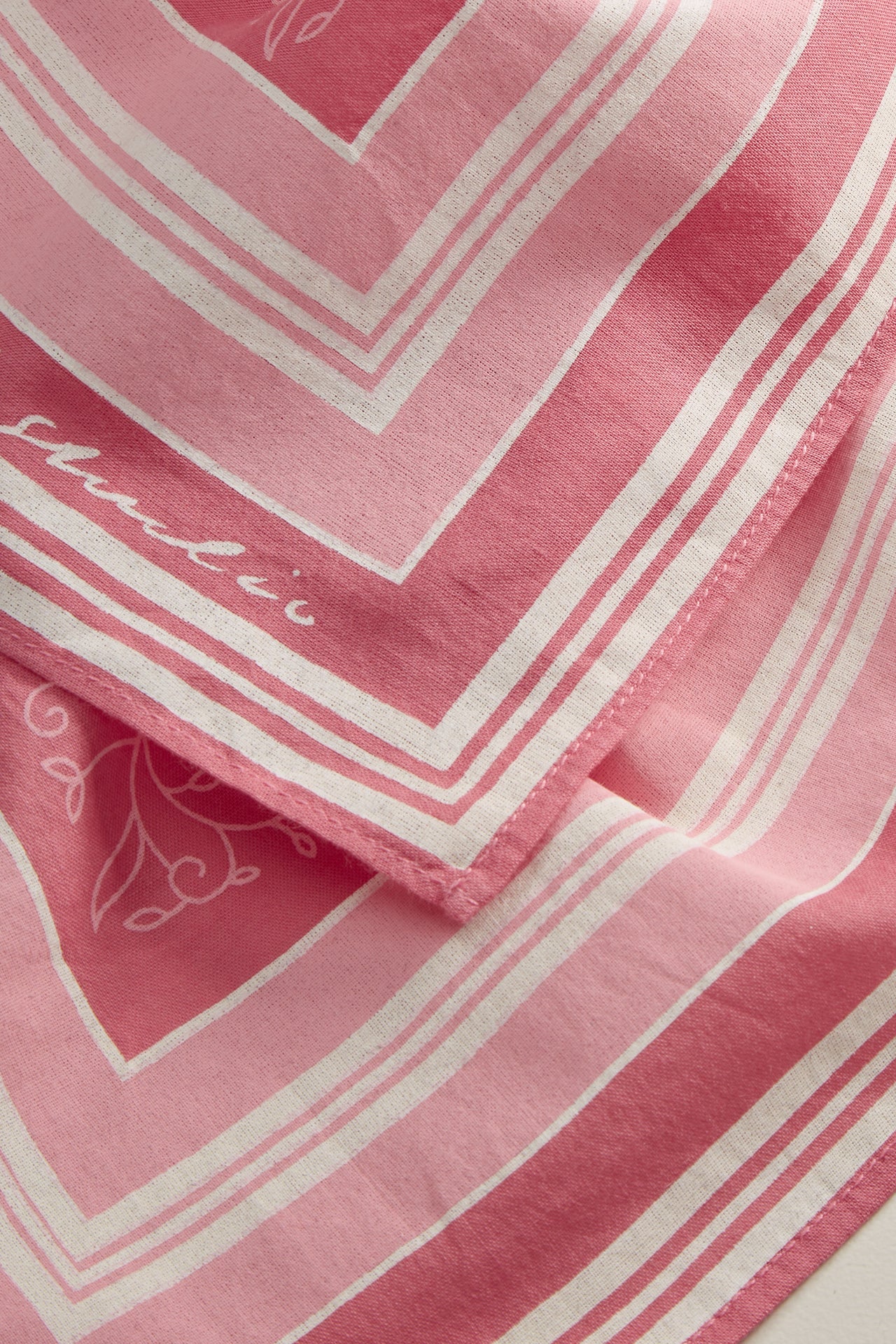 SKALL Classic scarf 55X55