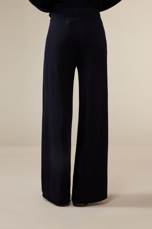 Liviana Conti Trousers F3WC07