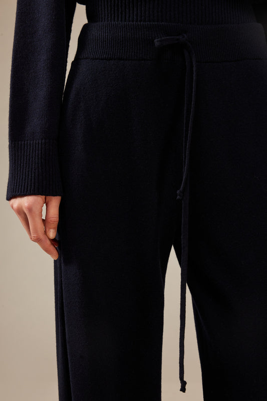 Liviana Conti Trousers F3WC07