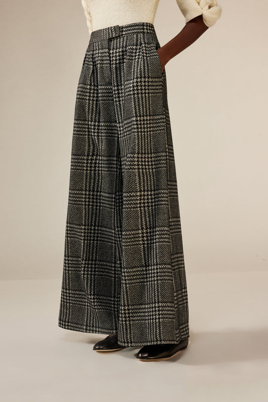 Liviana Conti Trousers F3WL27