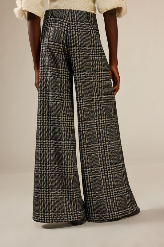 Liviana Conti Trousers F3WL27