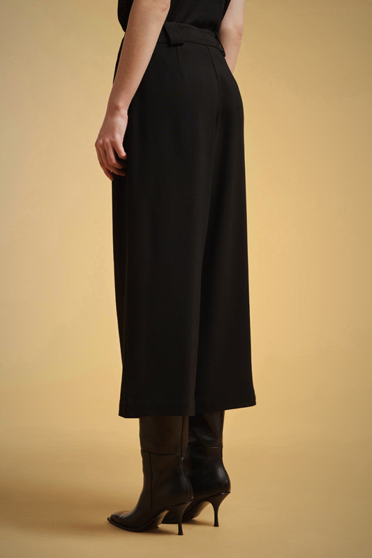 Liviana Conti Trousers L3WM70