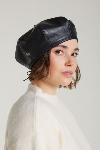LAULHÈRE Zura