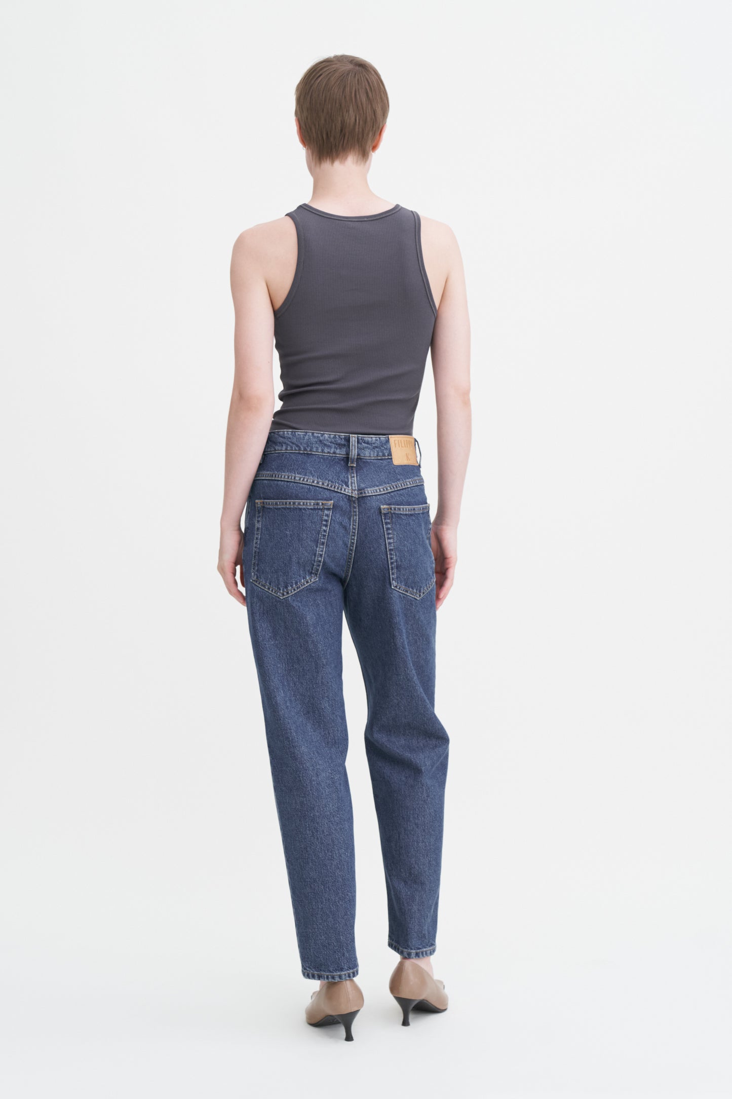 Filippa K Tapered Jeans 31572