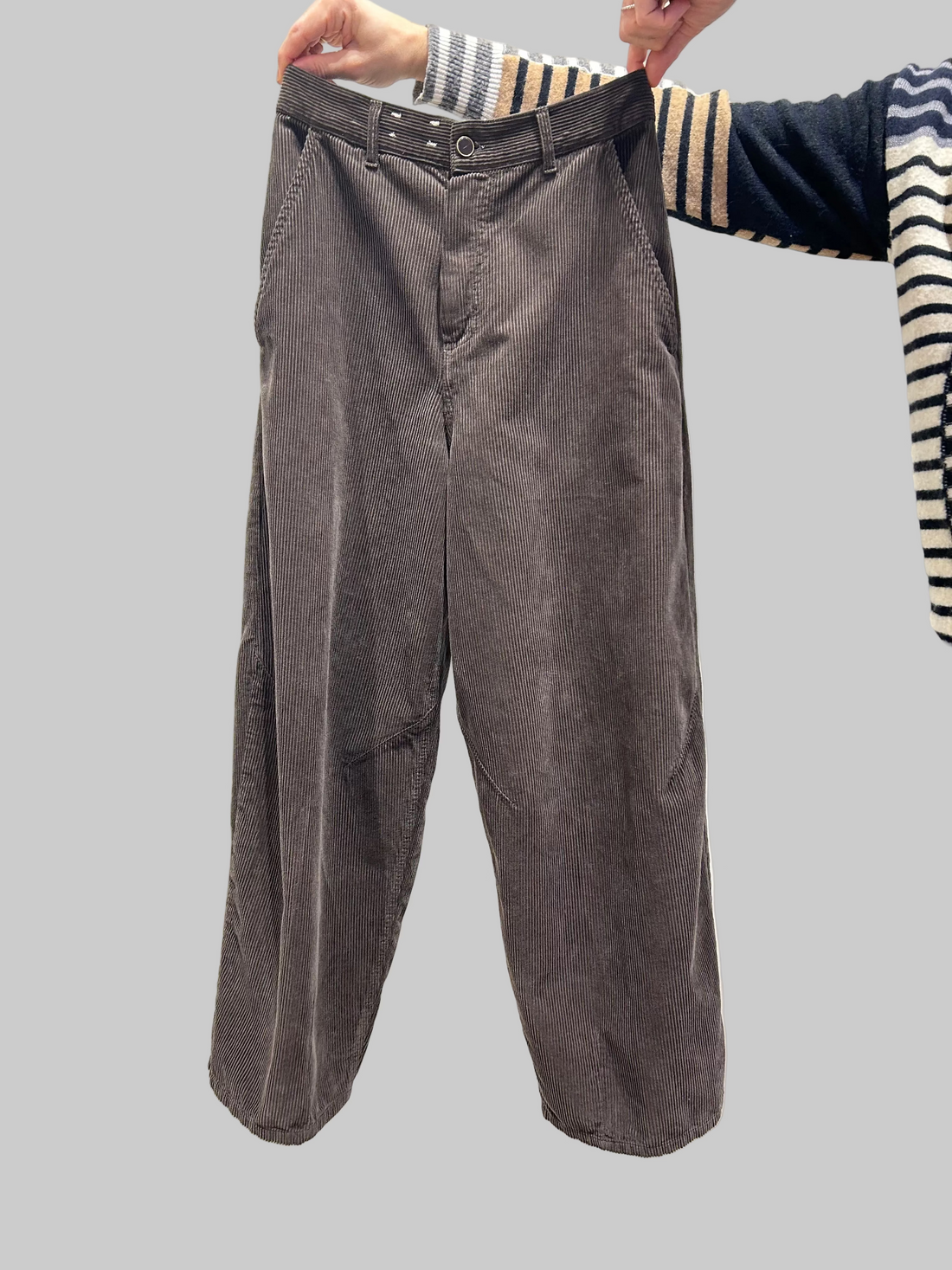 Alysi City Barrel Trousers