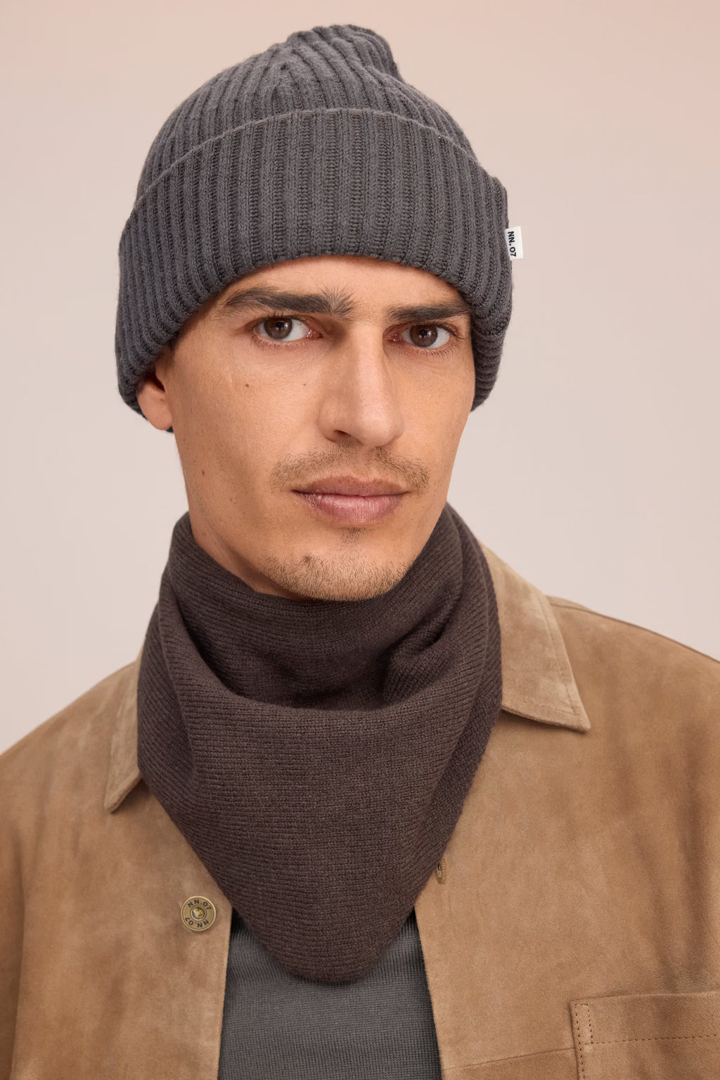 NN07 Triangle Scarf