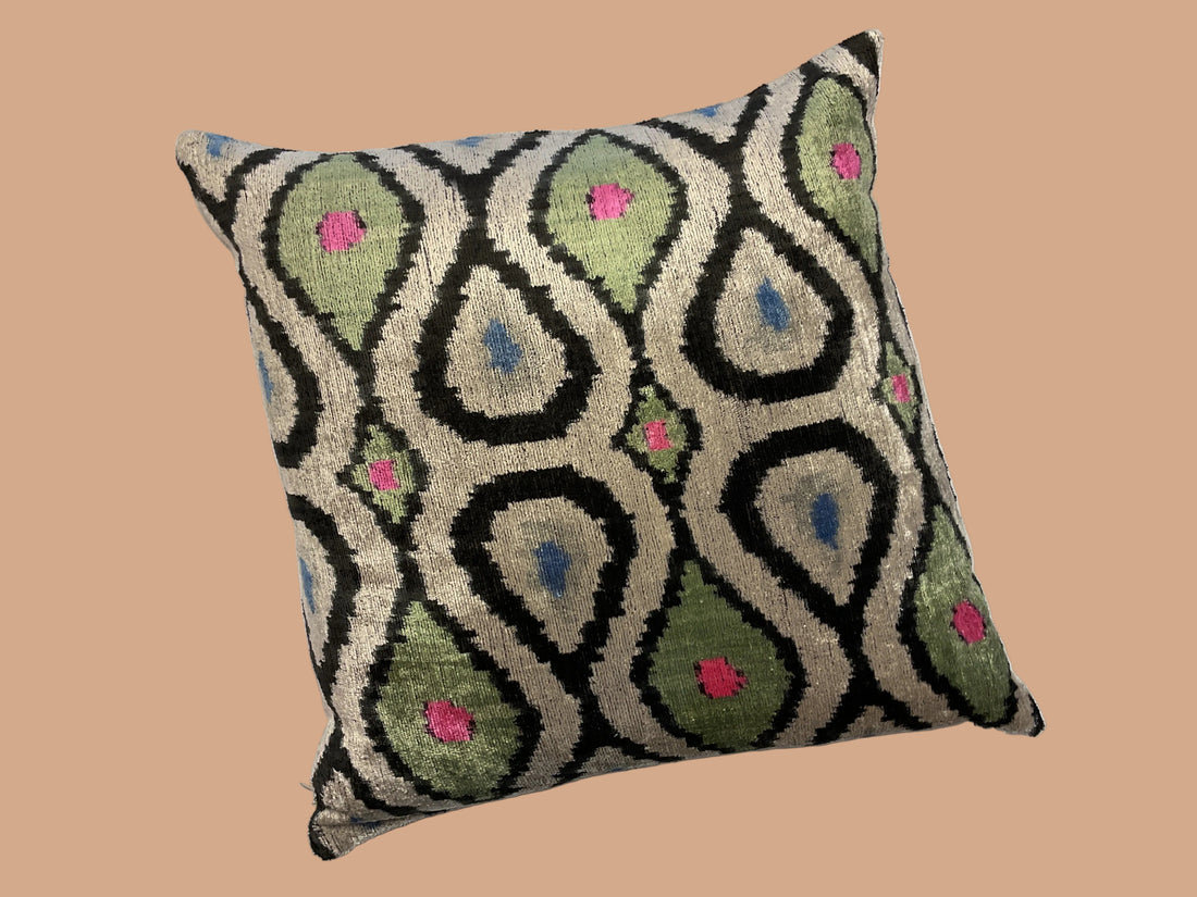 Velvet Cushion Teardrop 50X50