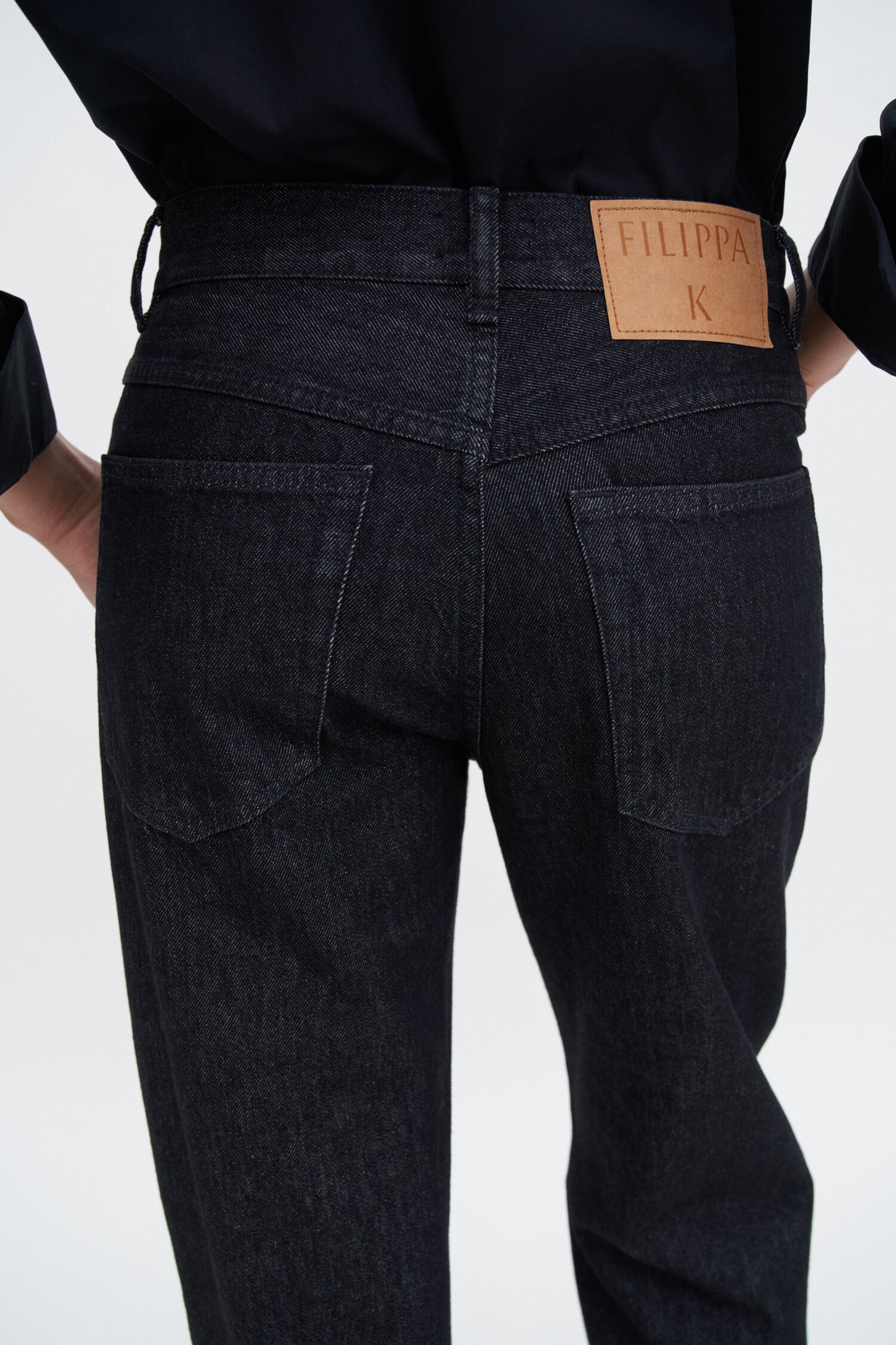 Filippa K Tapered Jeans 31373