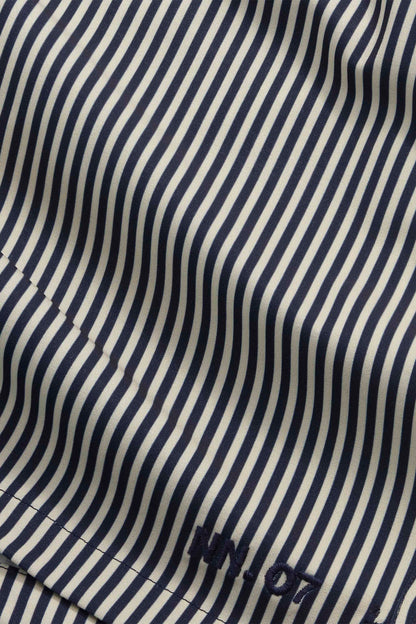 NN07 Holiday Shorts 10039