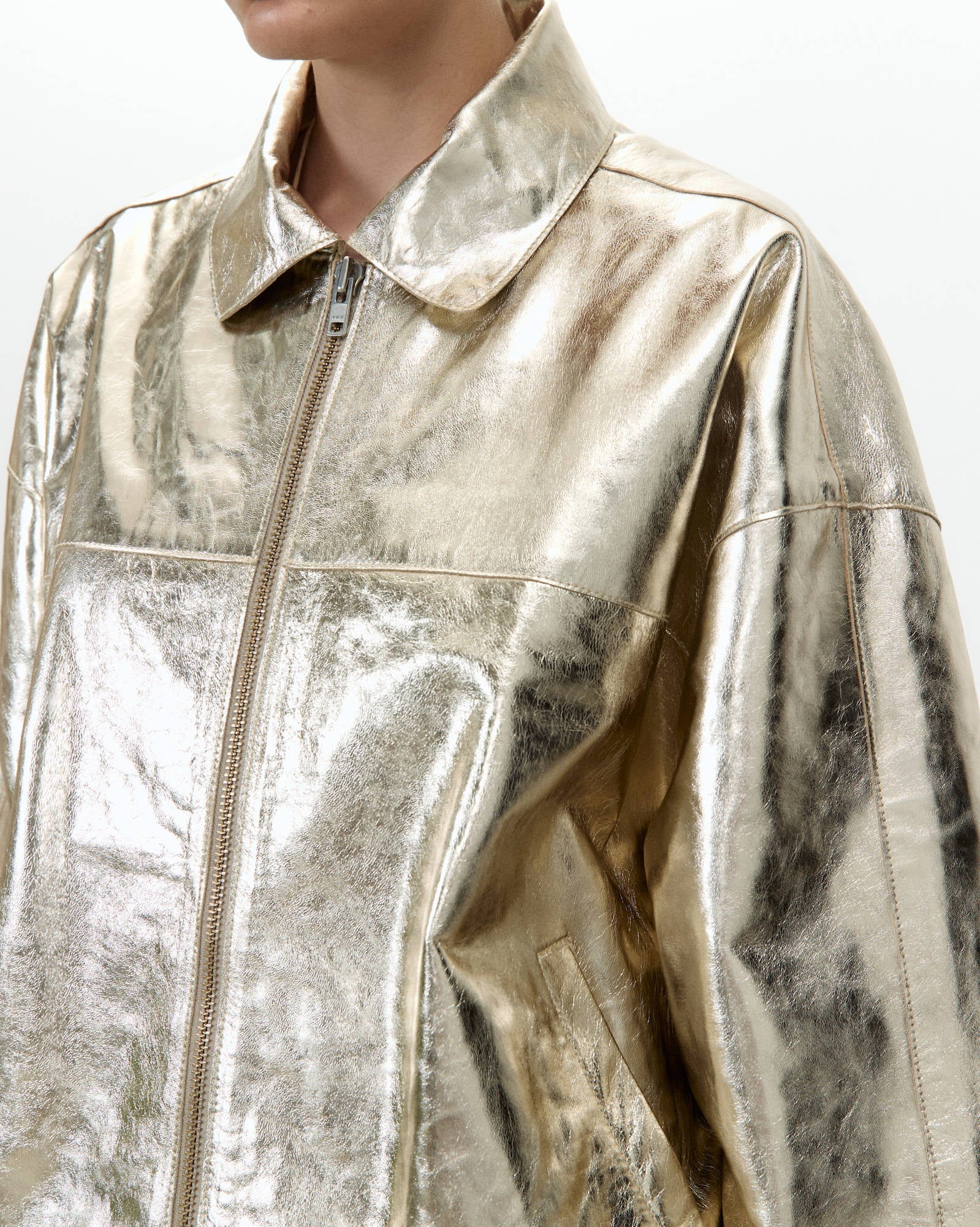 Alysi Shiny Bomber