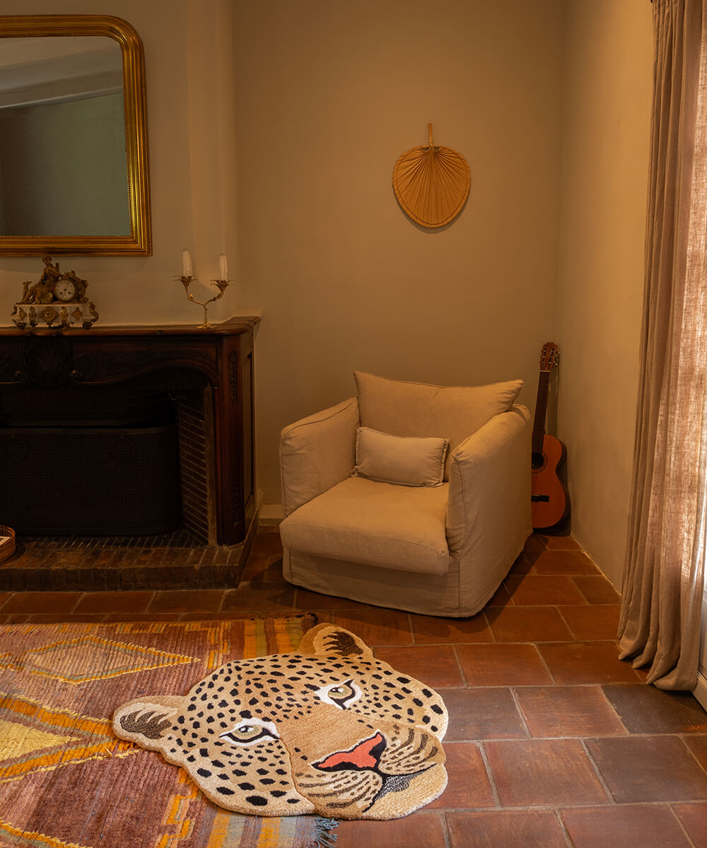 Doing Goods Himani Leopard Head Rug Large