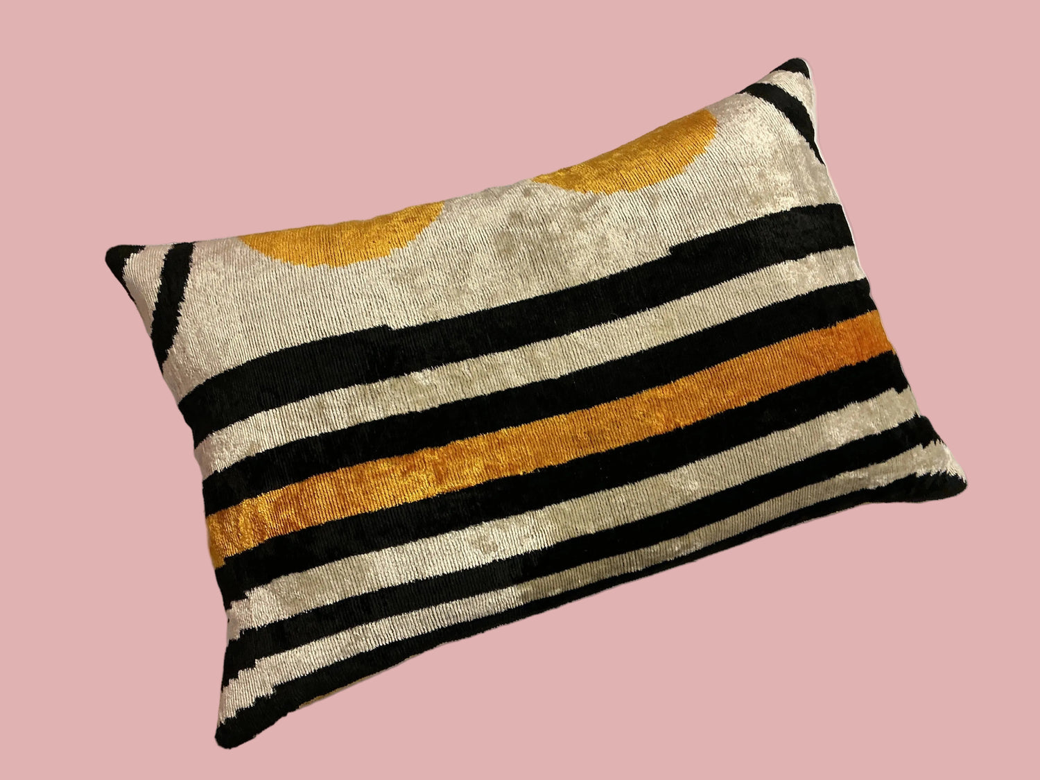 Velvet Cushion Golden Stripe 40X60