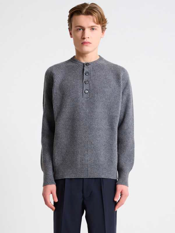 AMARÀNTO Knitted Henley Shirt