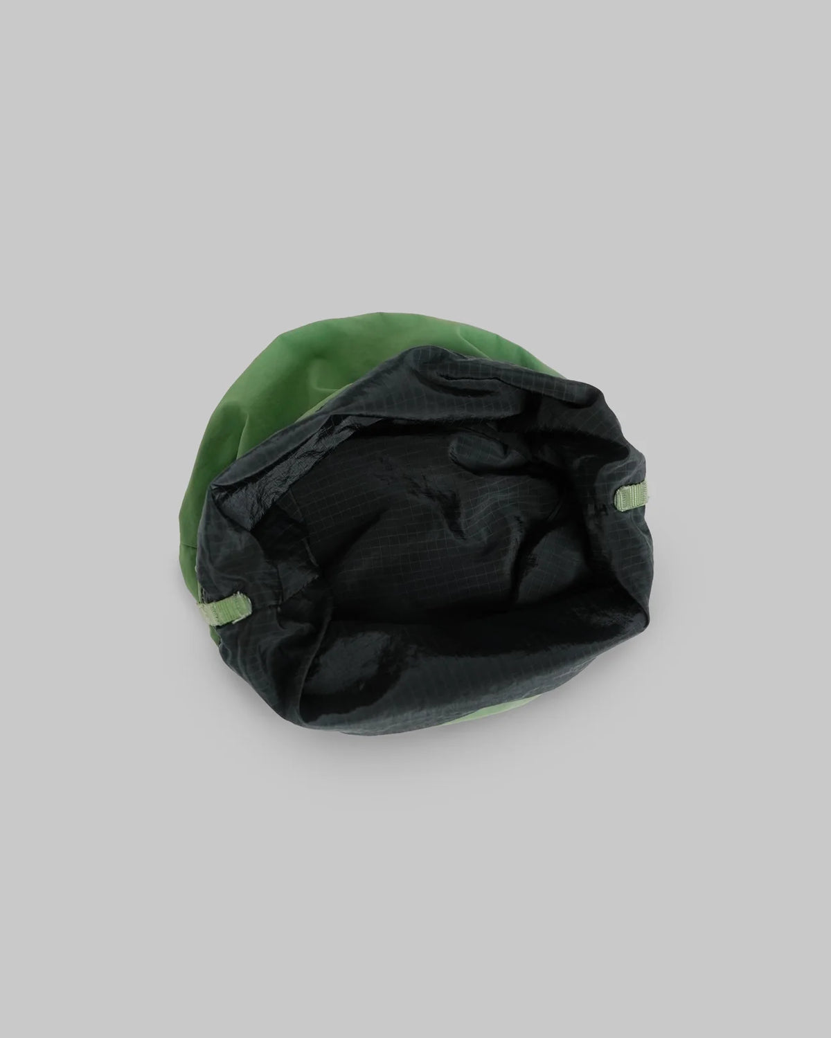 TOPOLOGIE Reversible Bucket Ivy Green / Papery