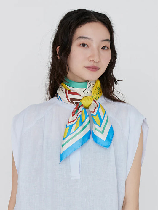 Manipuri Cocktail 65x65 light blue