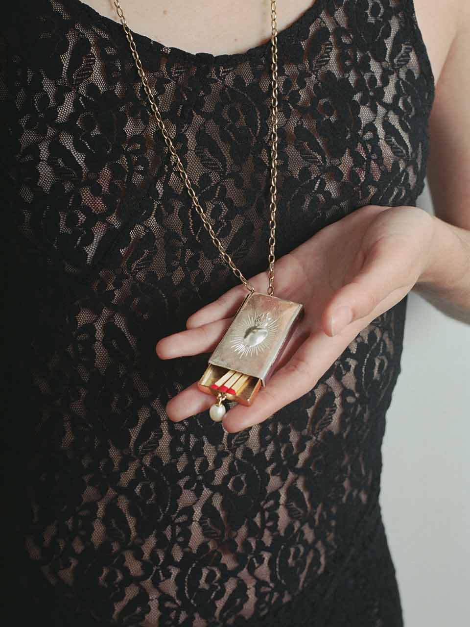 BEATRIZ PALACIOS C01-HARD Matchbox Pendant