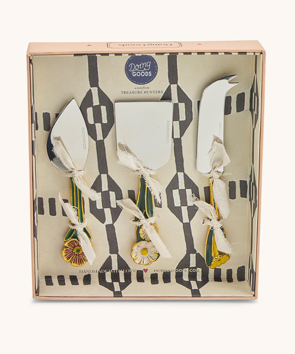 Doing Goods Posy Cheese Set in Giftbox
