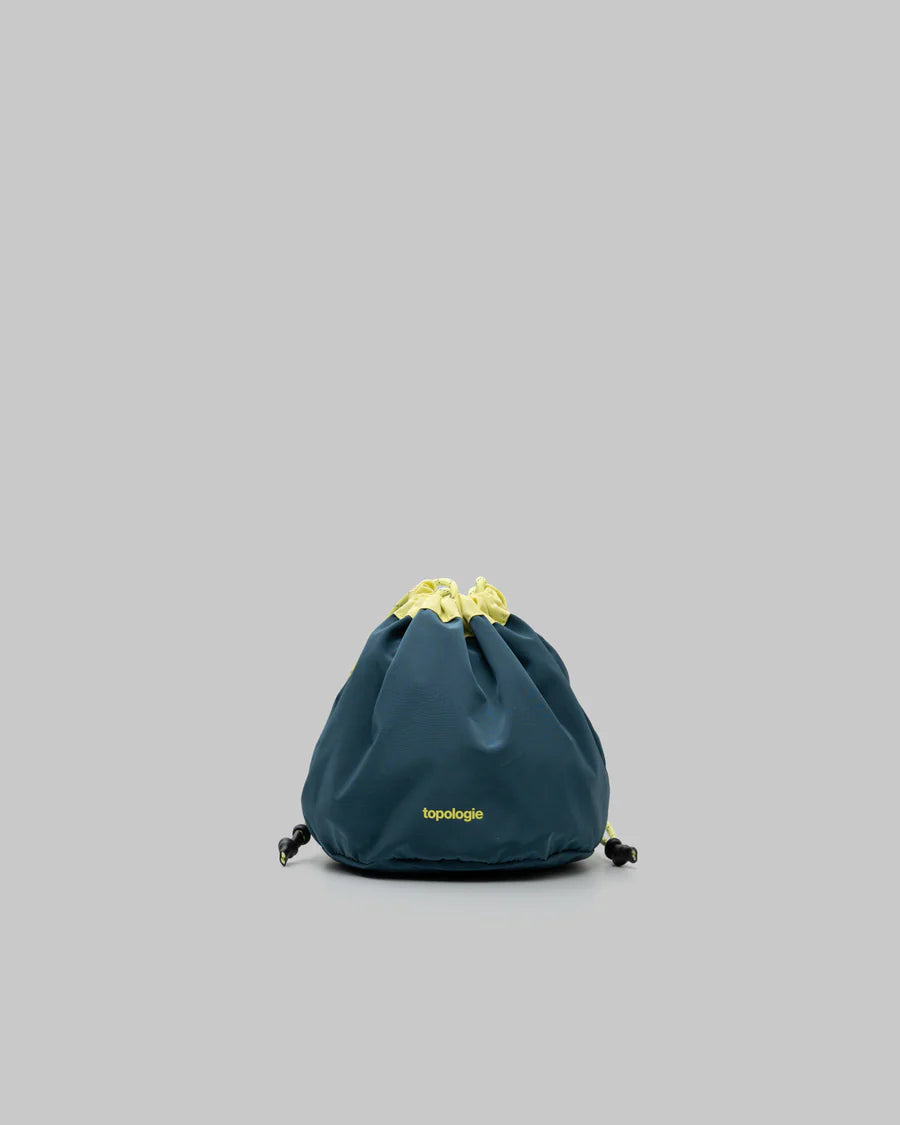 TOPOLOGIE Reversible Bucket Canary Yellow Papery