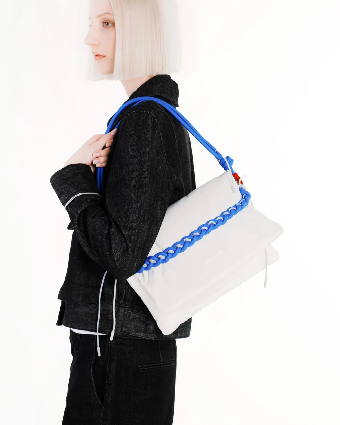 TOPOLOGIE A-Frame Bag Medium Marshmallow Puffer