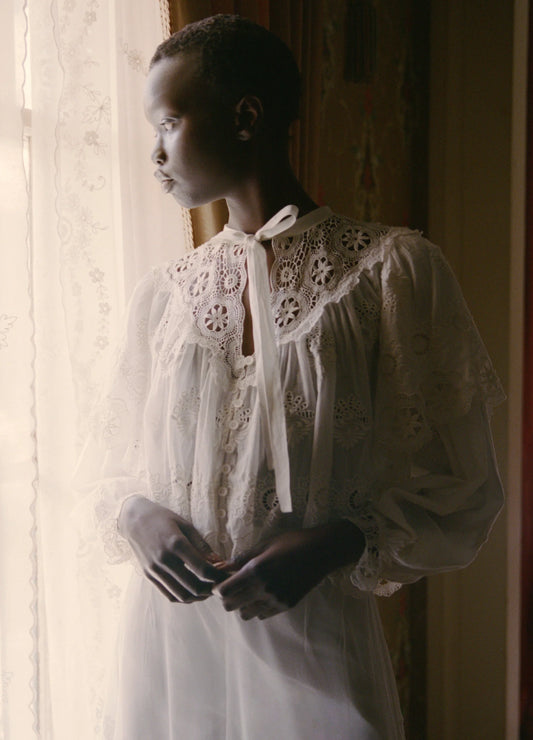 SEA NY Sofia Embroidery Blouse