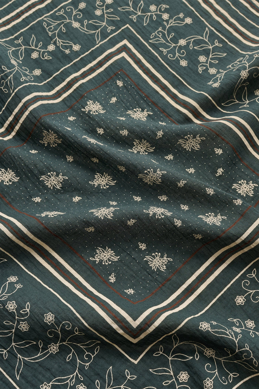 SKALL Classic Scarf 55X55