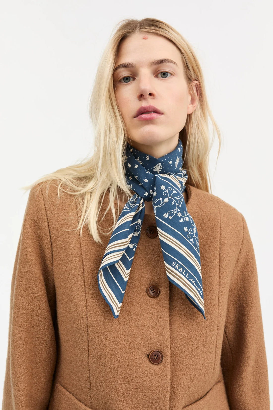SKALL Classic scarf 90X90