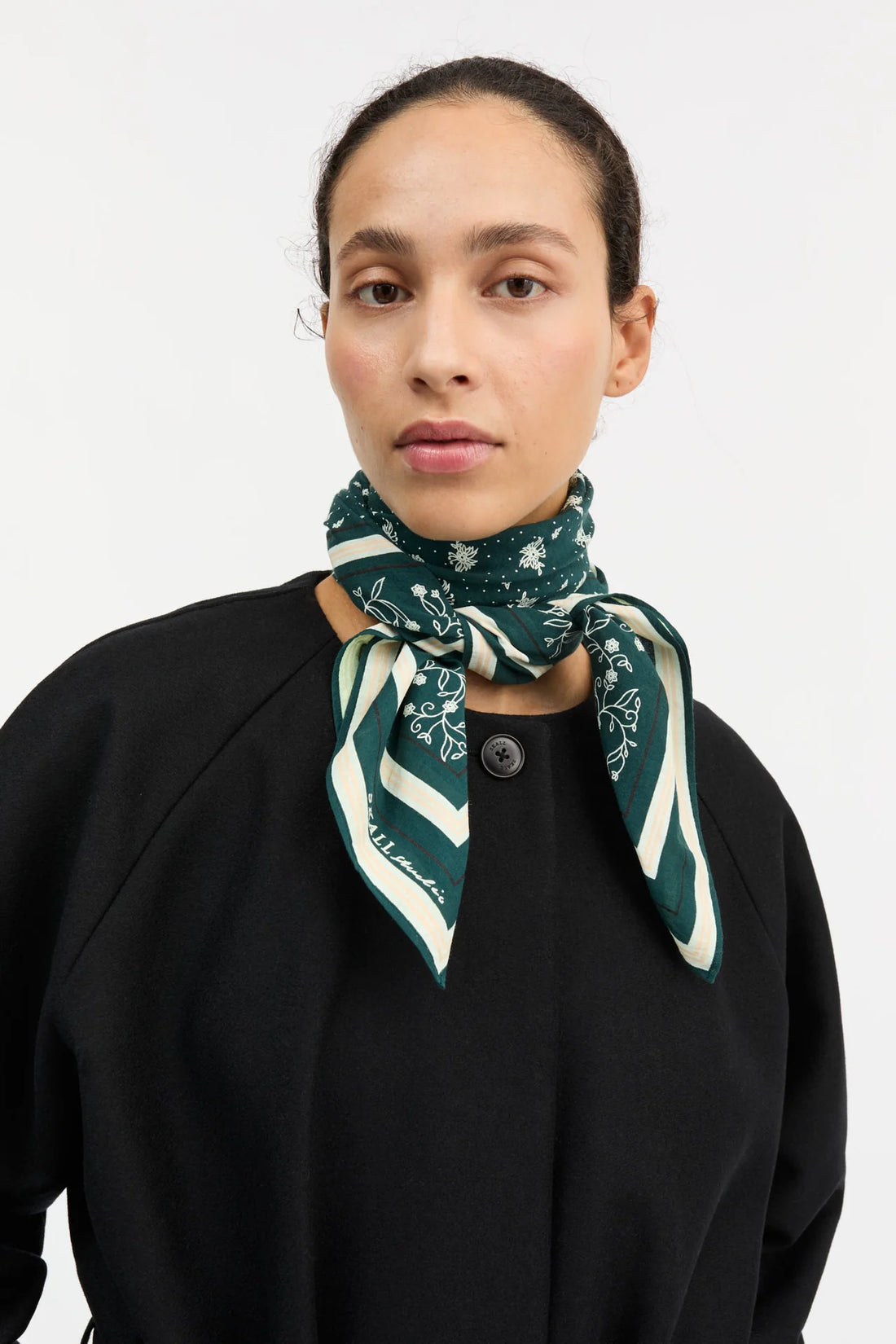 SKALL Classic scarf 90X90