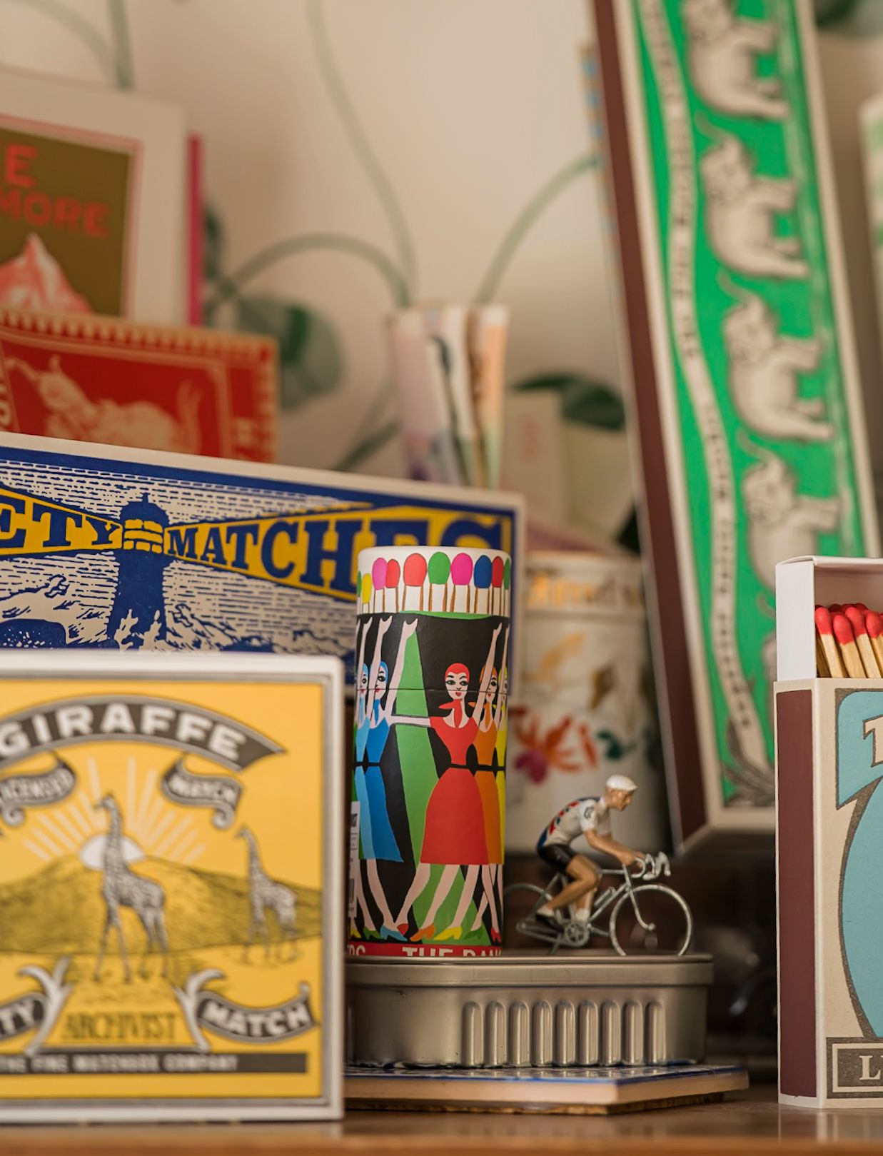 Archivist The Dancers Small Cylinder Matches