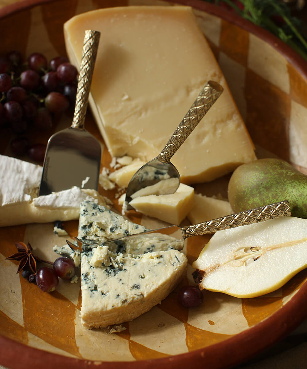 Doing Goods Chameli Cheese Set