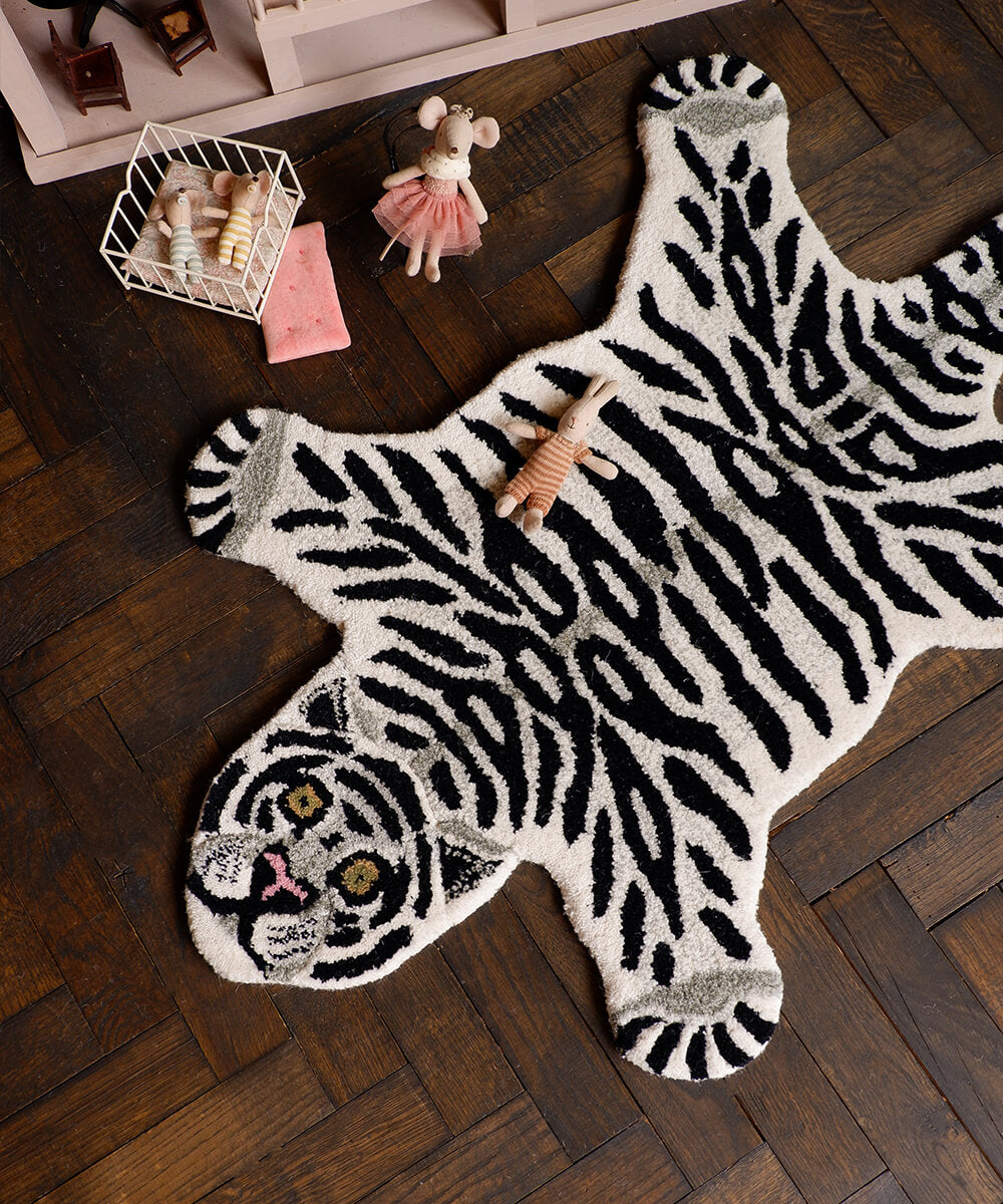 Doing Goods Snowy Tiger Rug Small